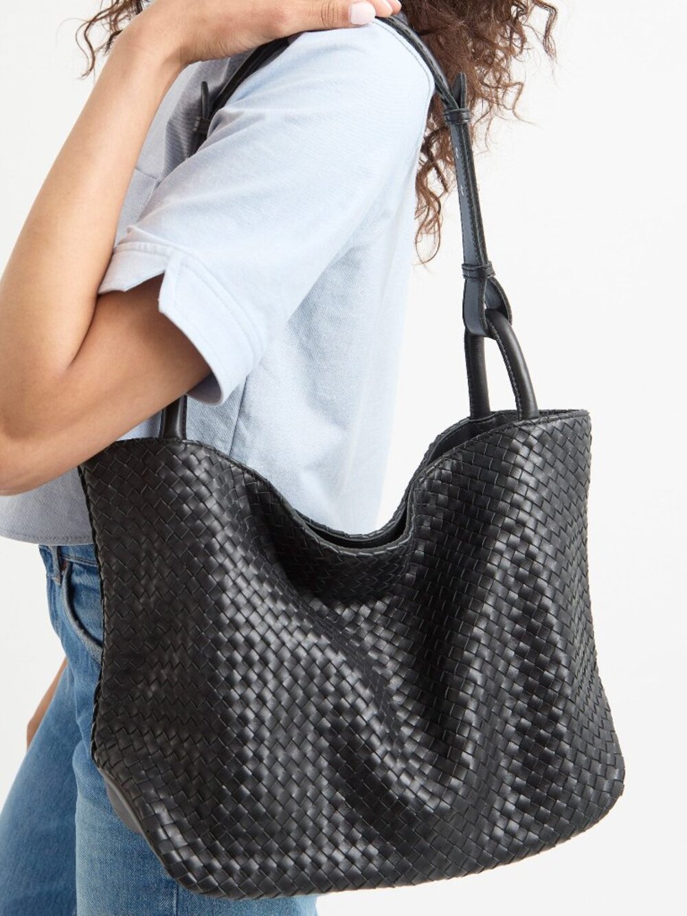 The Sak Los Feliz Medium Black Woven Leather Tote Shoulder Bag NWT - Picture 5 of 6
